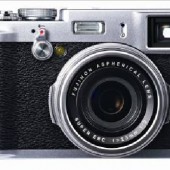 Fuji-x100s-camera-front