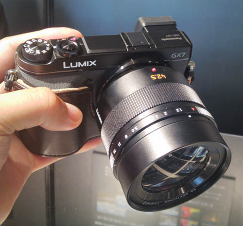 Panasonic 42.5mm F1.2 Nocticron uses 67mm filter: Micro Four