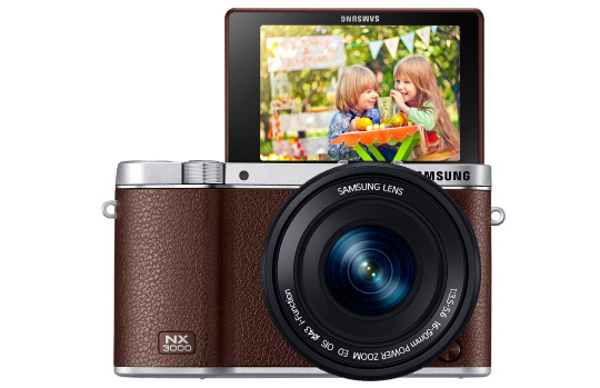 Samsung-SMART-NX3000-mirrorless-camera-front