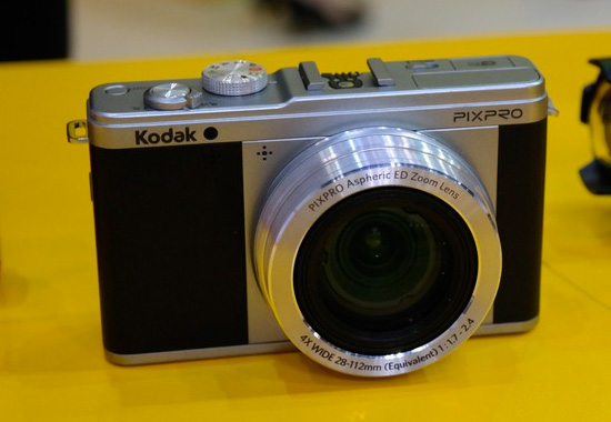 Kodak-Pixpro-mirrorless-camera