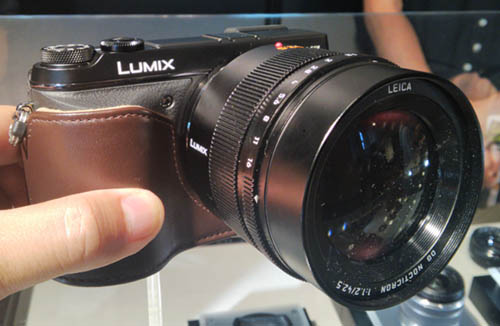 Leica DG Nocticron 42,5mm f:1.2 ASPH MFT lens