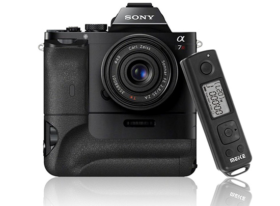 Battery-grip-for-Sony-a7II