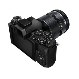 Olympus E-M5 Mark II Micro Four Thirds camera 3