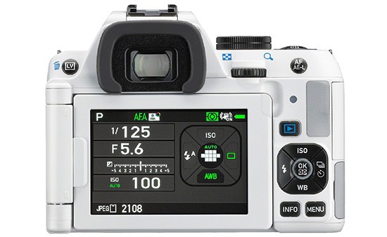 Pentax-K-S-camera-back-LCD-screen-white