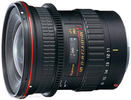 Tokina-AT-X-116-PRO-DX-V-lens-with-an-interlocking-follow-focus