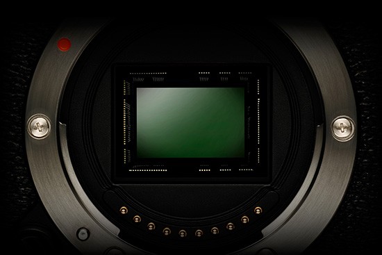 Fuji-full-frame-sensor