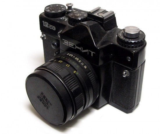 The-Russian-Zenit-Зенит-camera-brand-coming-back-to-life