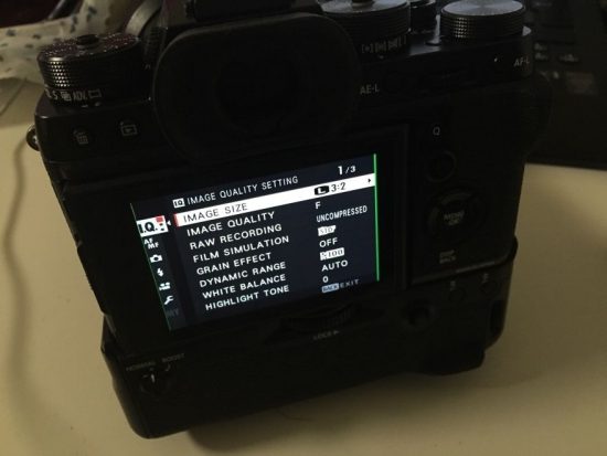 Fuji X-T2 camera LCD screen