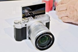 Fuji-X-A3-mirrorless-camera-6