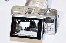 Fuji-X-A3-mirrorless-camera-7