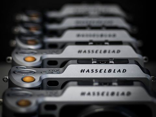 hasselblad-x1d-medium-format-mirrorless-camera-2