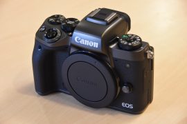 canon-eos-m5-mirrorless-camera-2
