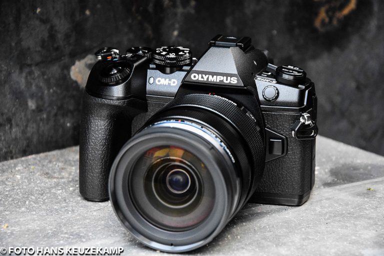 New firmware updates for the Olympus EM1 Mark II and PenF cameras