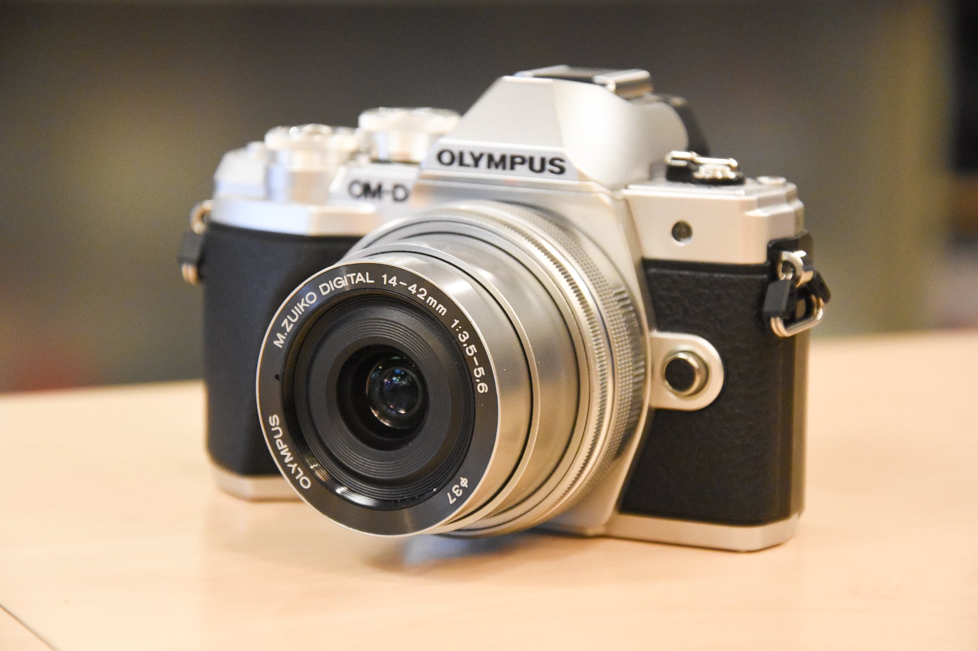 Olympus OM-D E-M10 Mark IV Camera with 14-42mm EZ Lens Kit - Silver