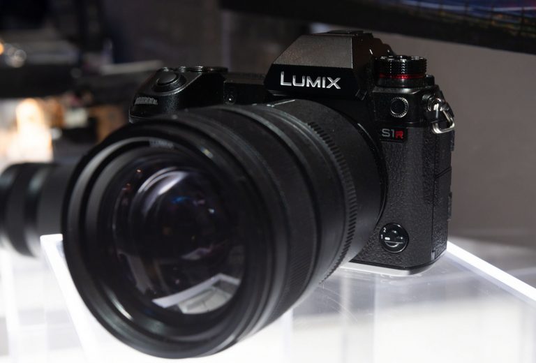 Panasonic Lumix S1/S1R fullframe mirrorless cameras announcement on