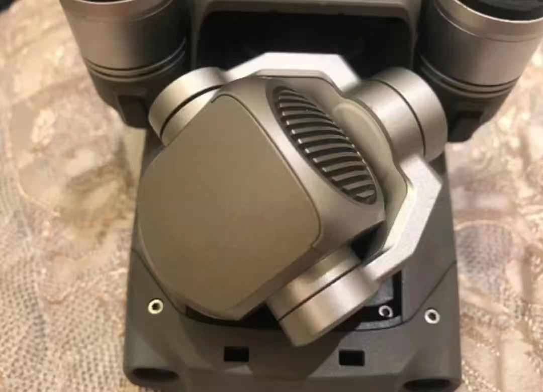 Pictures of a new DJI Mavic drone leaked online Mavic Pro 3?) - Photo Rumors
