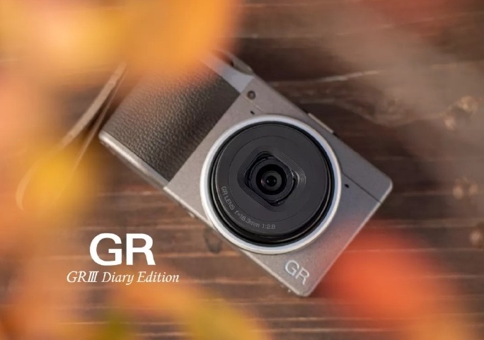 RICOH GR III Diary Edition Limited Kit with Film-Like Mode