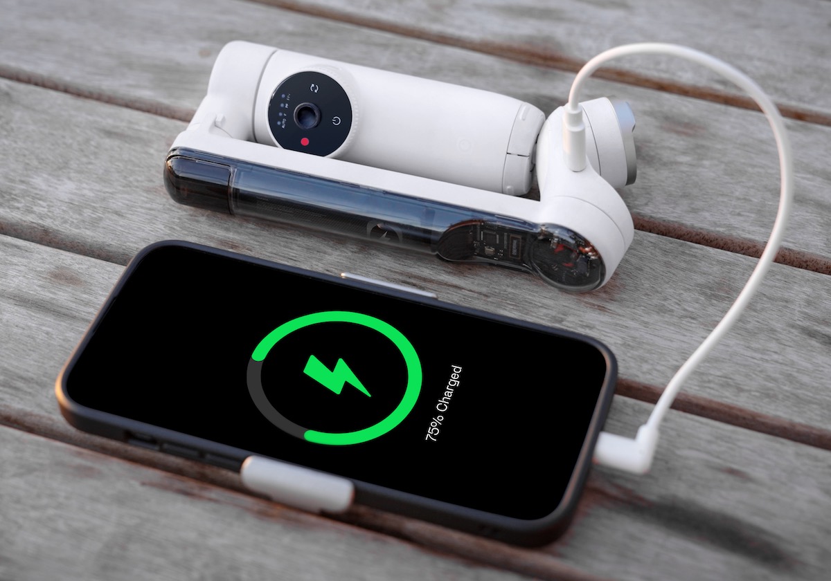 Slashcam News : Insta360 Flow - smartphone gimbal with AI tracking