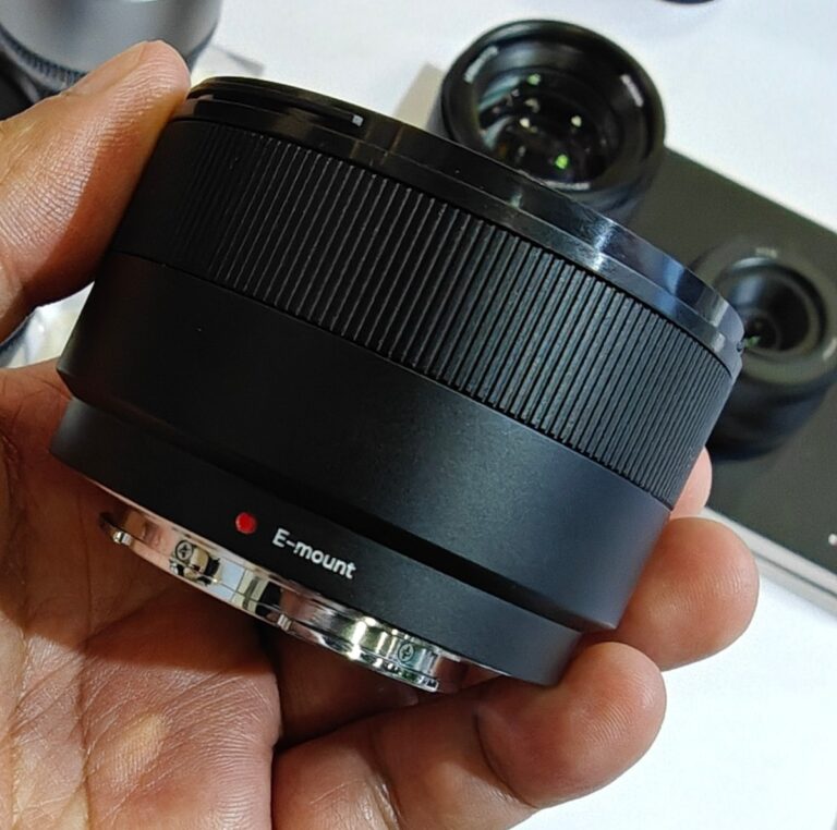 First pictures of the two new 7Artisans autofocus lenses: 85mm f/1.8 ...