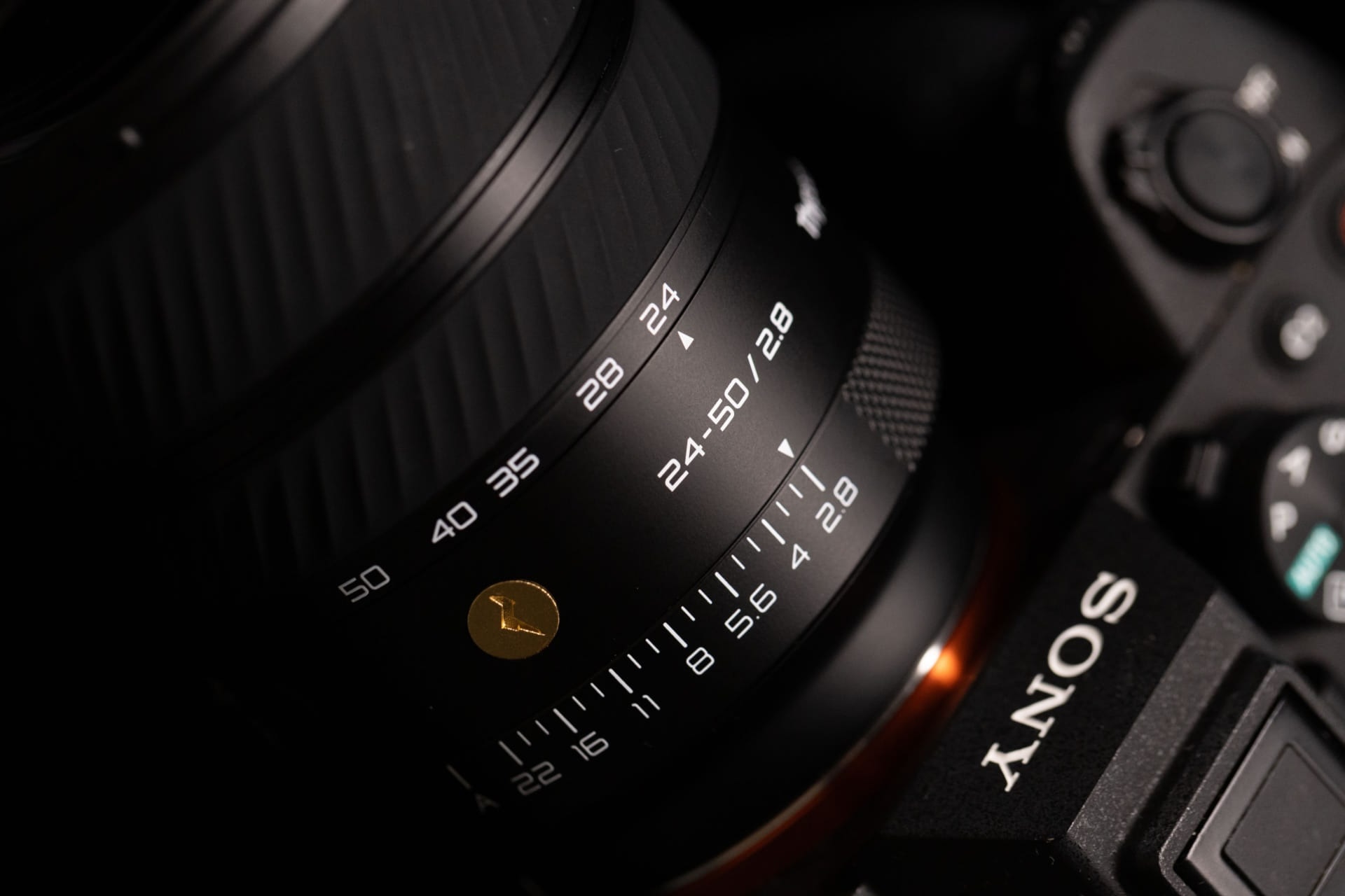 Thypoch Voyager 24-50mm f/2.8 렌즈 E 마운트