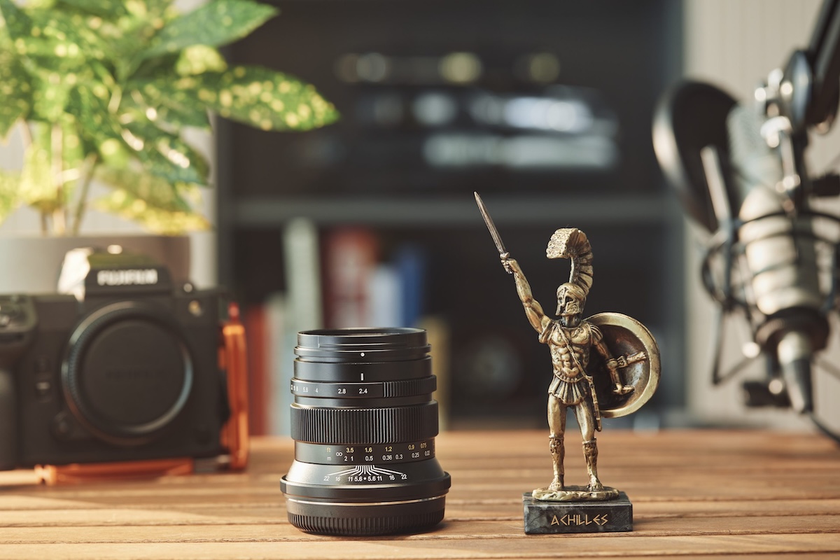 The Zhong Yi Pittura 30mm f/2.4 lens for GFX & XCD mount is now